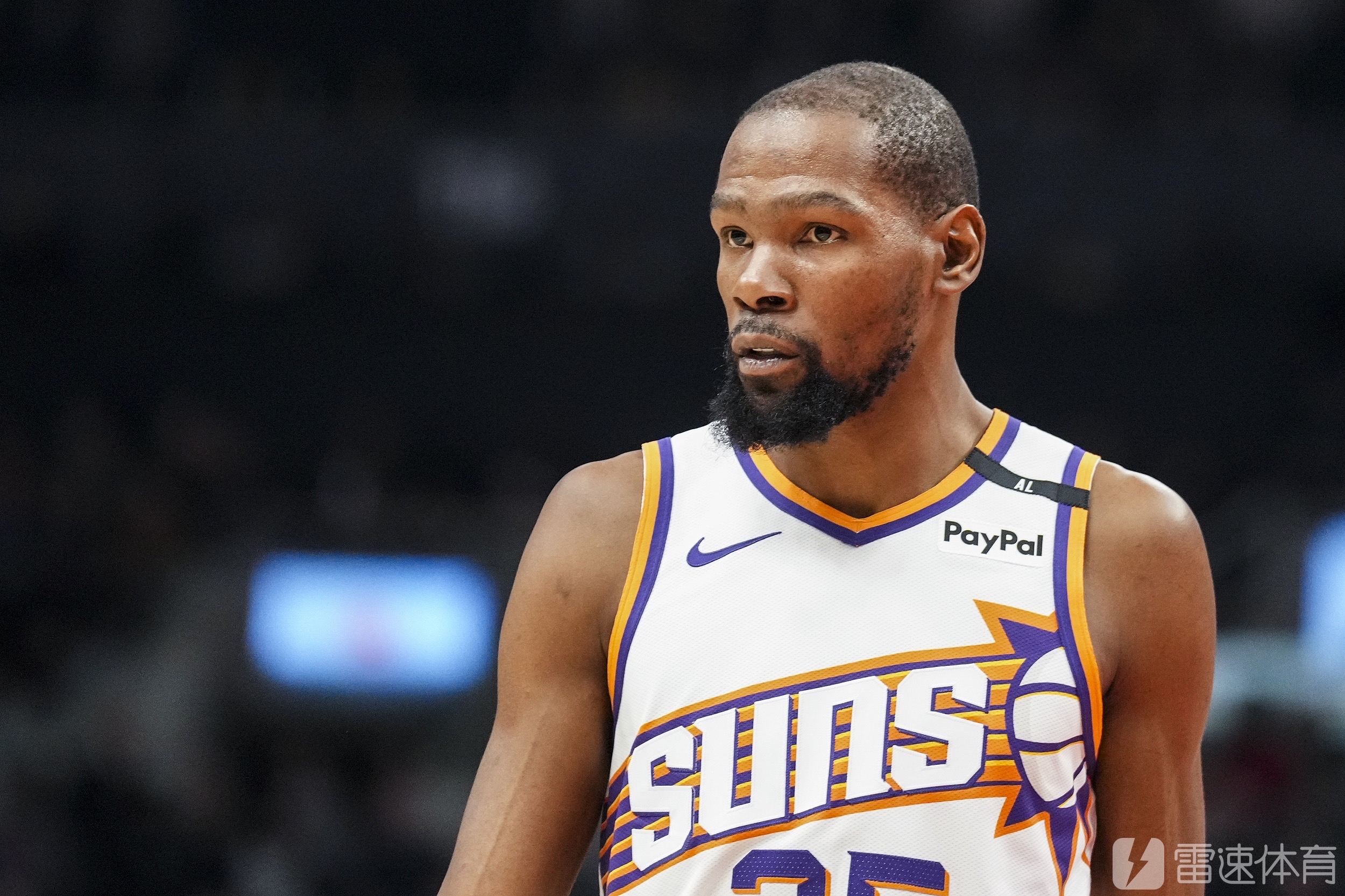 杜兰特在曼联比赛中夺冠，出色防守引发热议！上演精彩一战的简单介绍