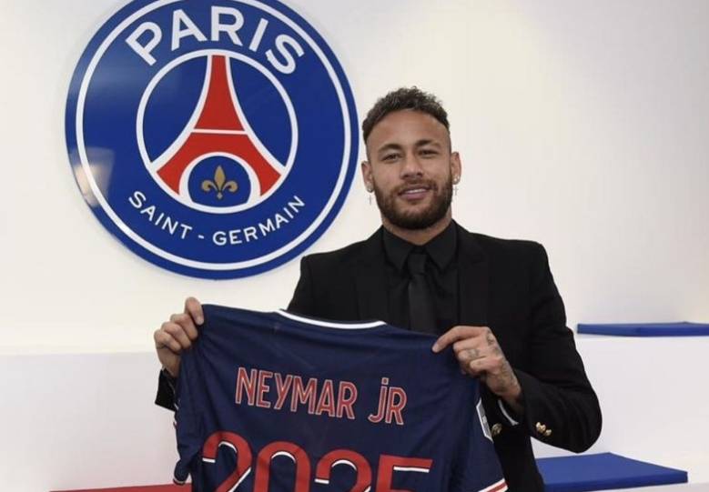 法国队带队取胜！，内马尔重要时刻刷新纪录全场沸腾不已的简单介绍