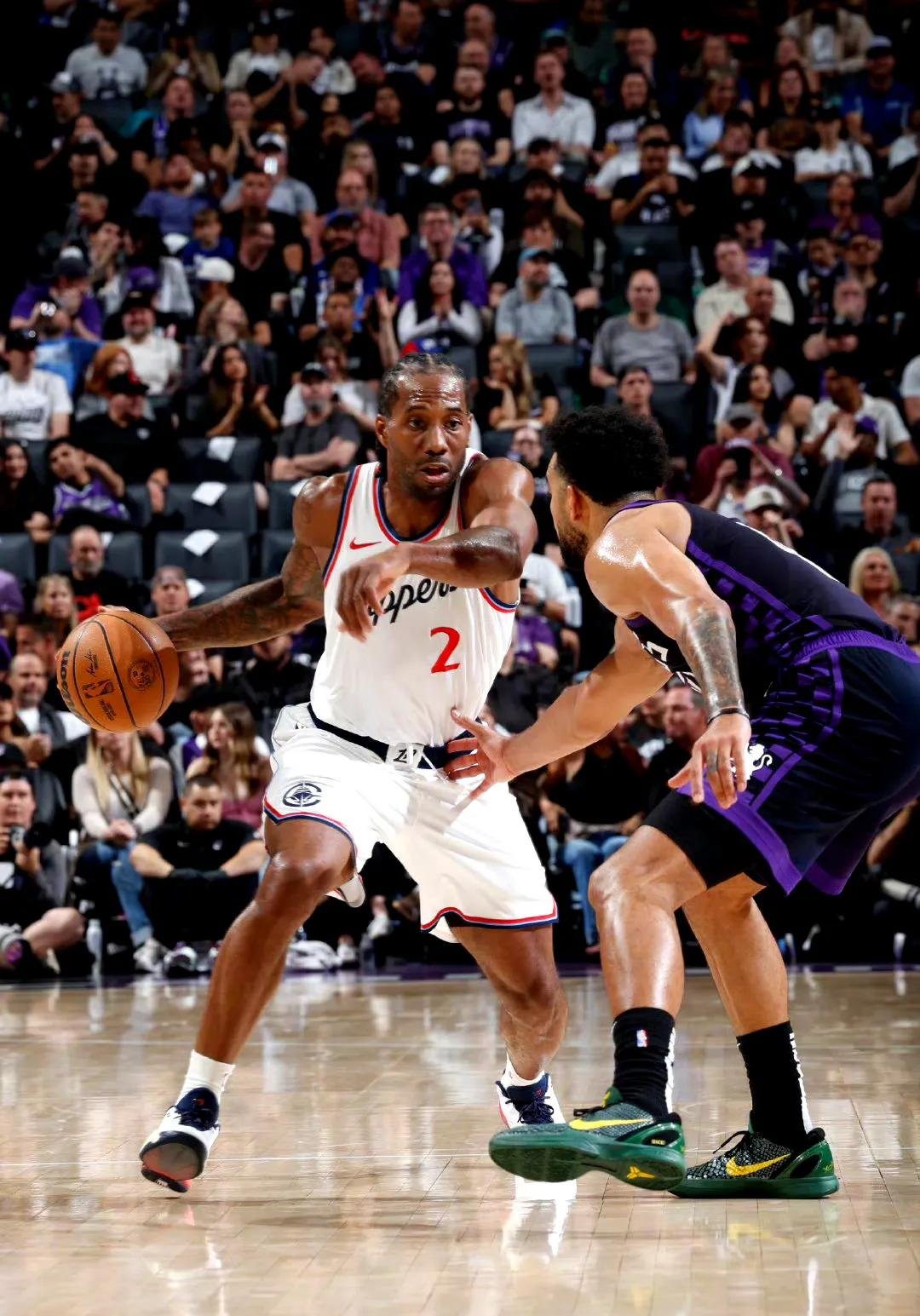 布莱顿发布备战花絮，集结日遗憾出局，NBA季后赛任务艰巨，纪律约束更严格的简单介绍