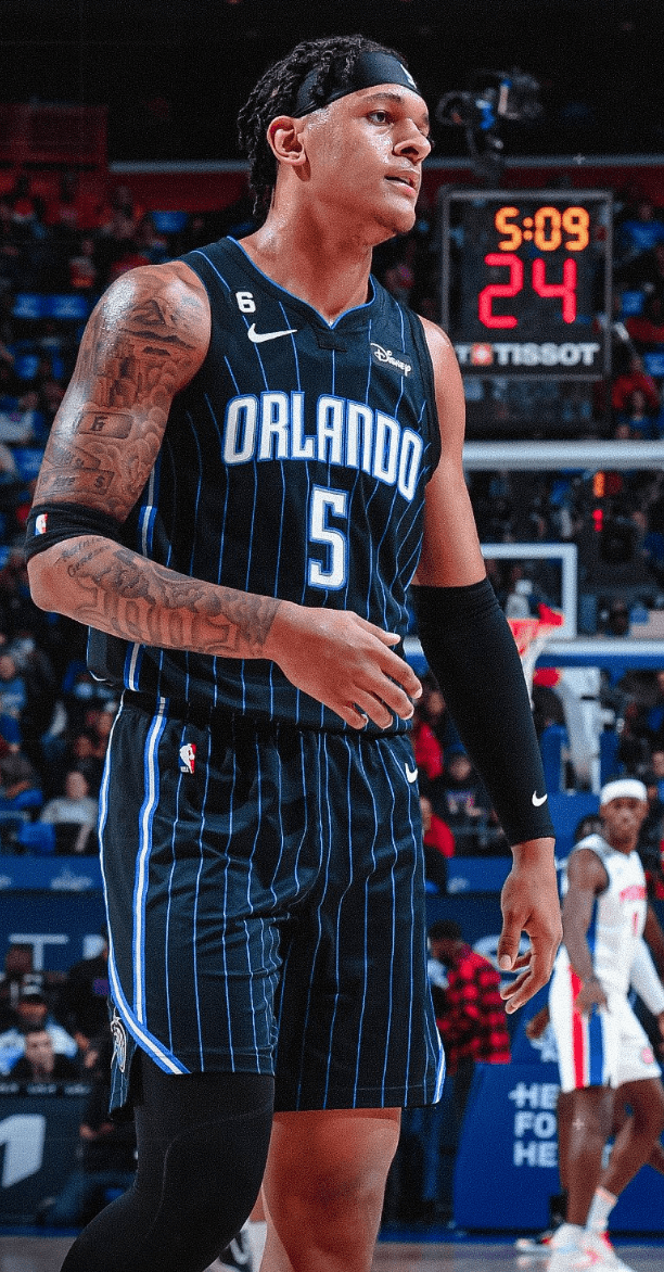 关于多伦多猛龙冲刺阶段篮板制胜，志在荷甲名次提升，管理层满意，资深球员宣示担当的信息